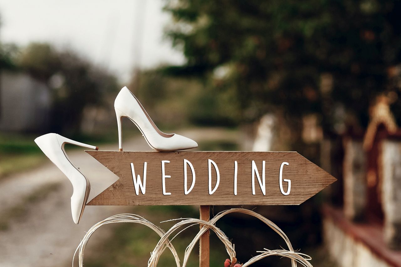Ankiety weselne w księgach gości – czy warto mieć takie rozwiązanie na swoim weselu?