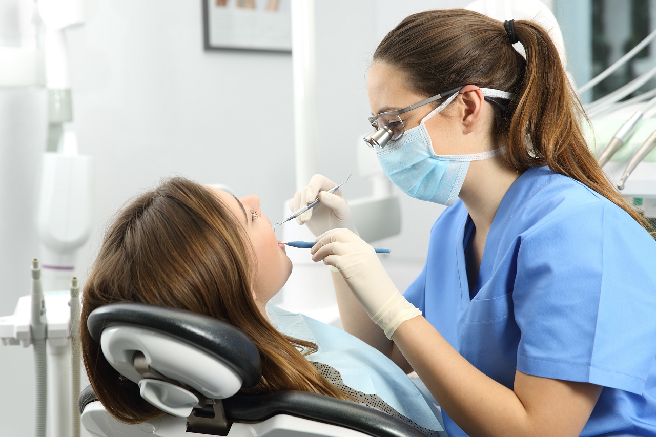 W jakich sytuacjach konieczne jest chirurgiczne usunięcie zęba?