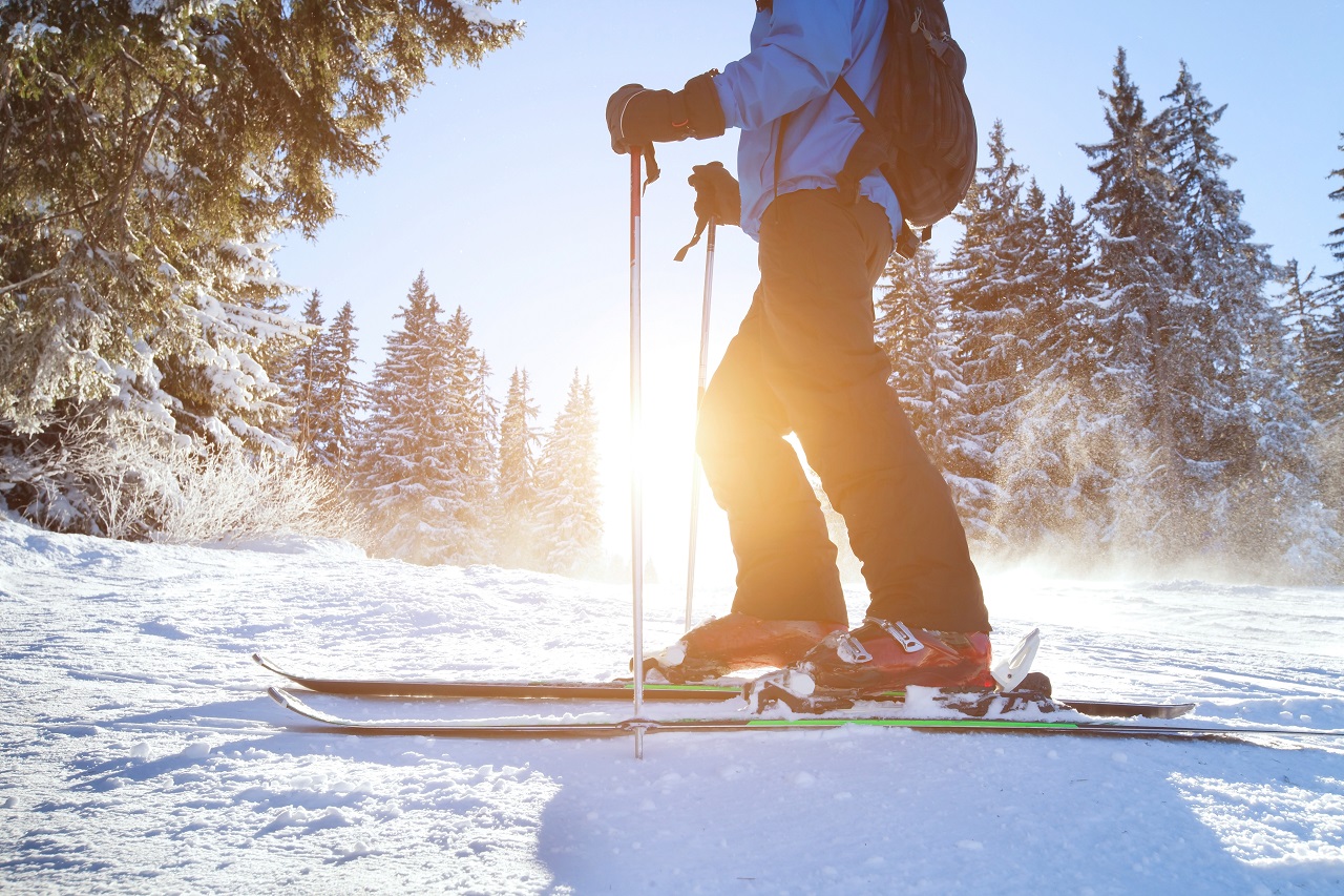 Podstawy nauki jazdy na nartach – jak je opanować?