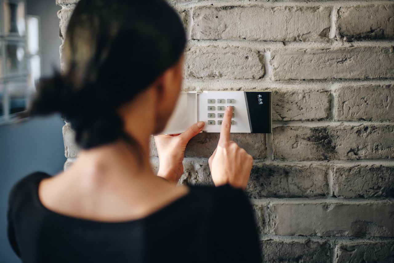 System alarmowy w domu – z jakich urządzeń się składa?